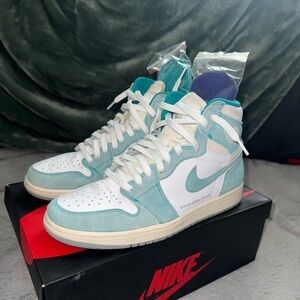 Air Jordan 1 Turbo Green